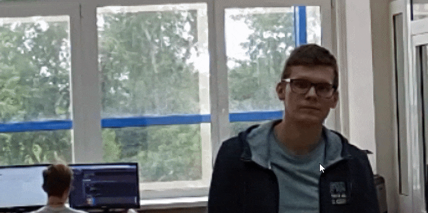 /analytics/faces-recognition/img/example-blur-ok.gif